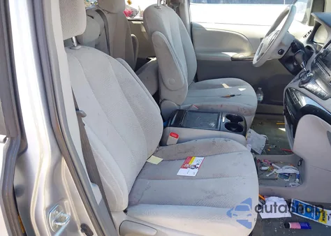 2014 Toyota Sienna Le V6 8 Passenger from USA, damaged, VIN 5TDKK3DC4ES464406